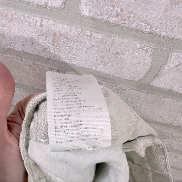 Each X Other Paris Distressed Ripped High Rise Relaxed Fit Jeans Size 26 - Picture 10 of 11